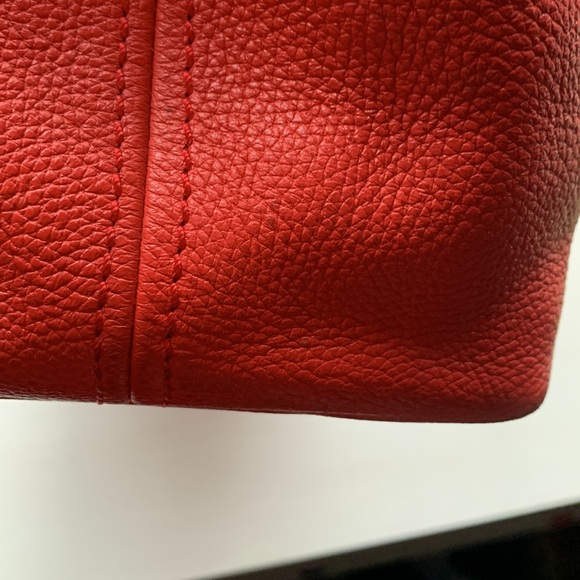 Gorgeous red Kate Spade handbag - Picture 11 of 16